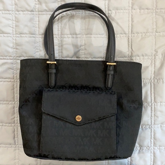 Michael Kors Handbags - Michael Kors purse